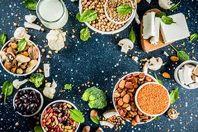 Filosofie Alimentari: Confronto tra Veganesimo, Vegetarianismo e Onnivorismo