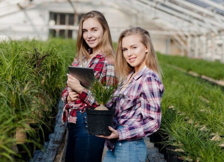 Ruolo delle Donne nell'Agricoltura Moderna