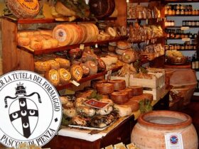 Produzione di formaggi a Pienza