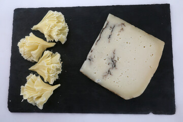 Pecorino di Pienza con Tartufo