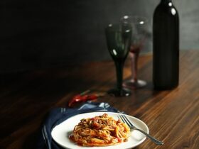 Come scegliere il vino per un pranzo estivo