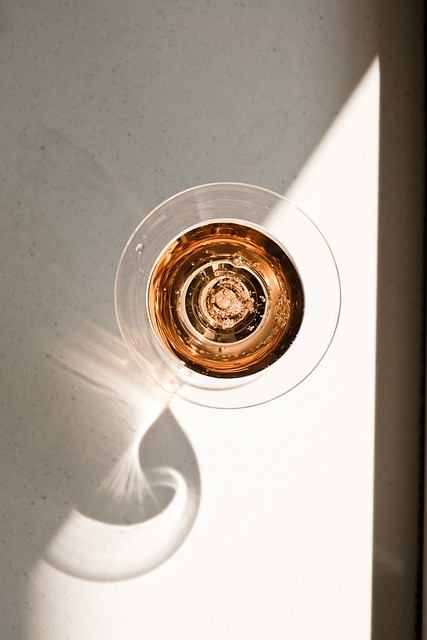 Come scegliere il vino per un cocktail party
