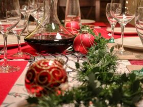 Come scegliere il vino per un buffet di Natale