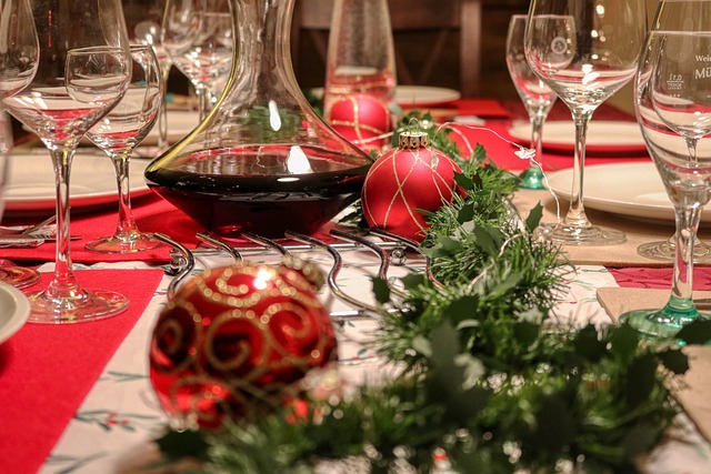 Come scegliere il vino per un buffet di Natale