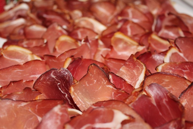 Come abbinare vino e salumi