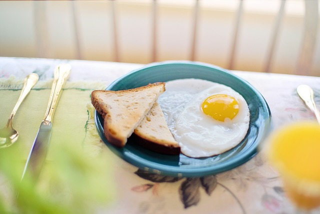 Come scegliere il vino per un brunch domenicale