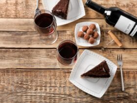 Come abbinare vino e cioccolato