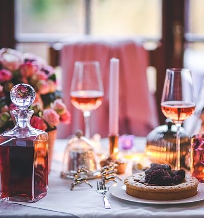 Come scegliere il vino per una cena di Natale elegante